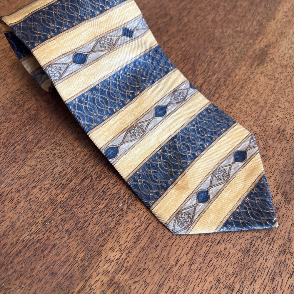 Vintage Savile Row 100% Silk Elegant Navy and Gold Men's Tie